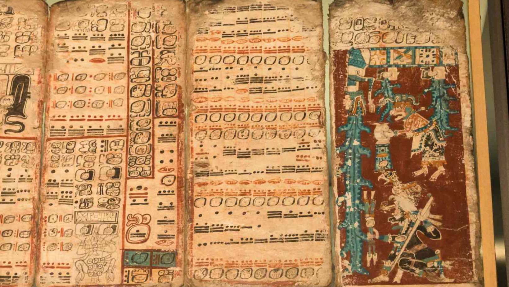 Hieroglyphs and Royal Art, Maya Rulers Attracting Subjects Over Generations